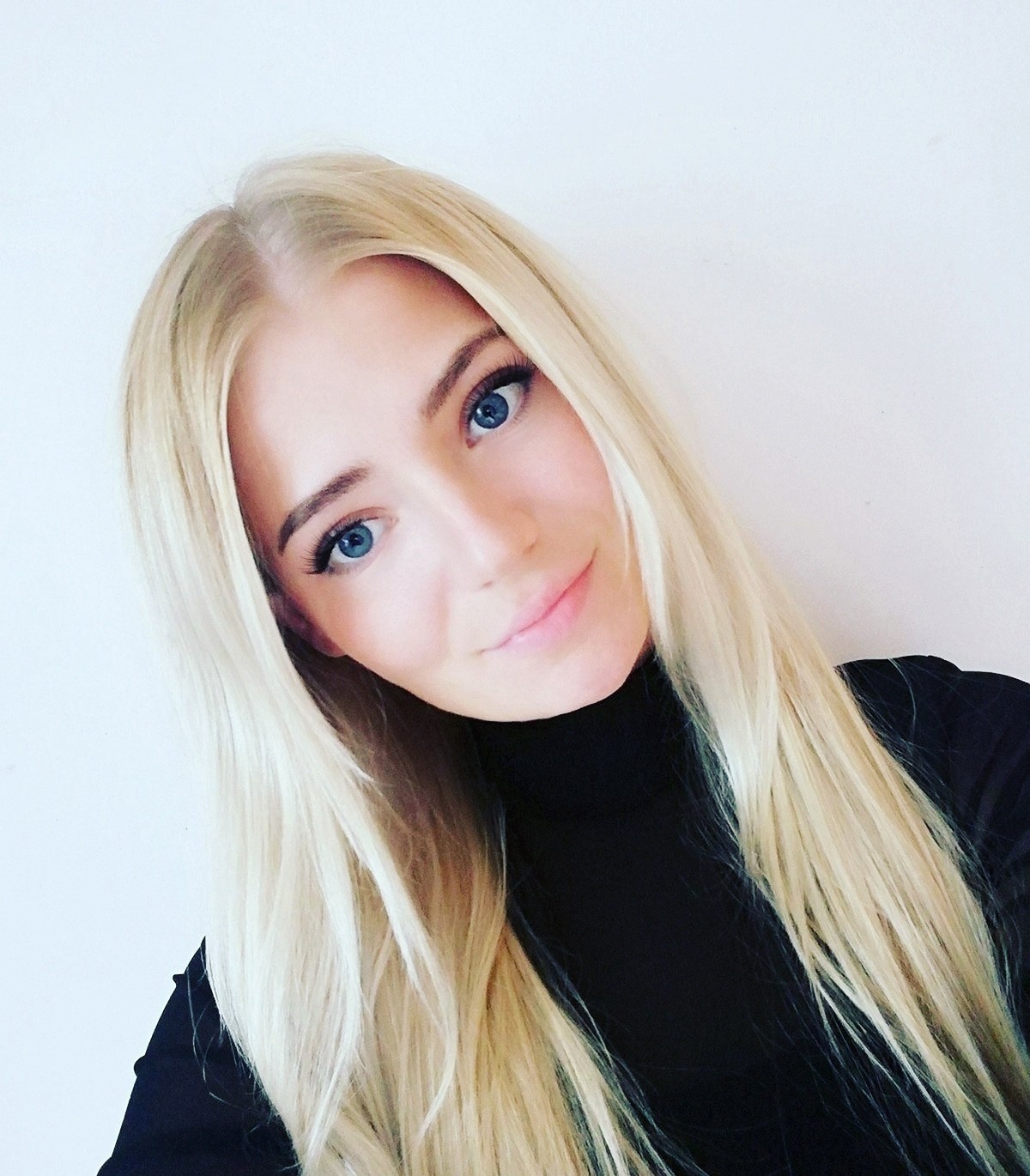 РАДА привлекательная девушка из Десногорска цена от 3000 руб